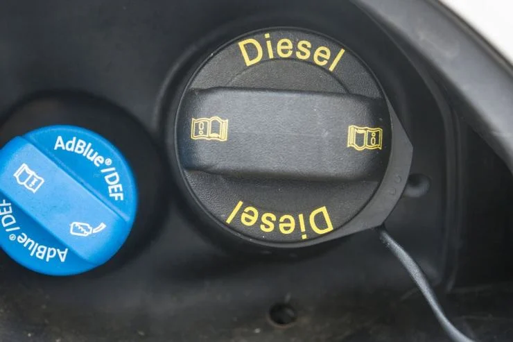 Dizel motorlar yeniden doğuyor! Elektrikli araçlara karşı yeni çözüm!