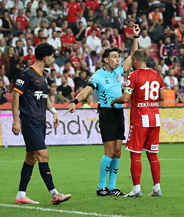 Süper Lig'de en az faul yapan takımlardan Samsunspor'a sarı kart yağdı