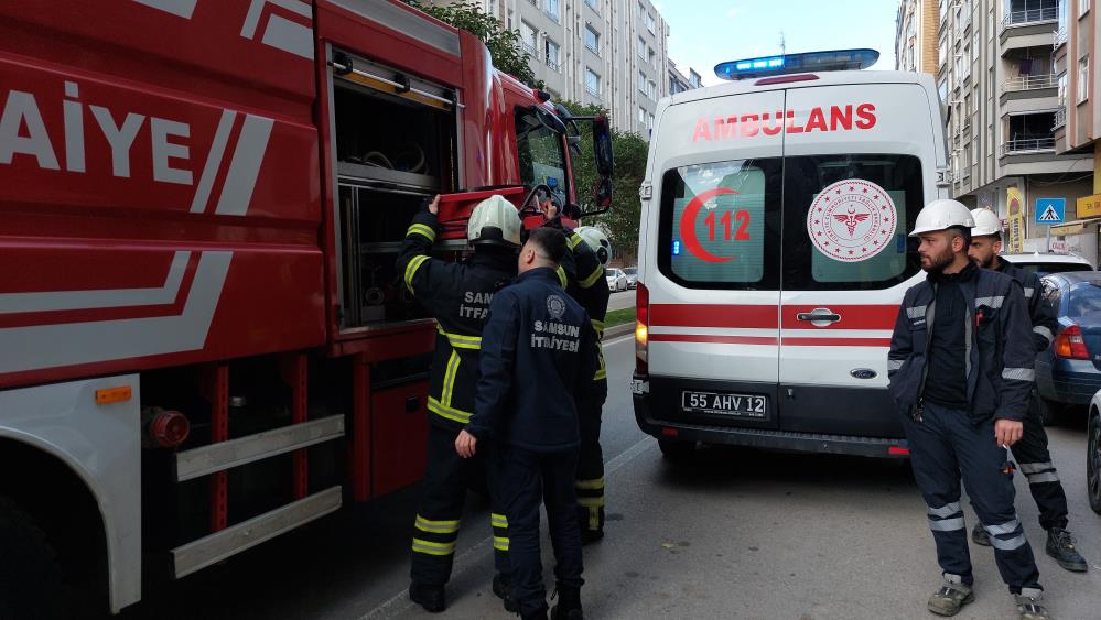 Samsun’da apartmanda korkutan yangın