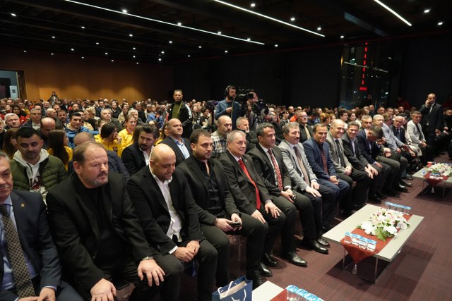 Samsun Büyükşehir Belediyesi'nden amatör spor kulübüne 8 milyon TL destek