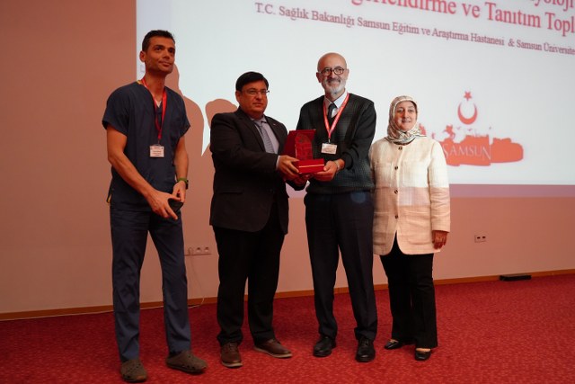 Samsun Eğitim ve Araştırma Hastanesi'nden açık kalp ameliyatında önemli başarı