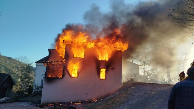 94 yaşındaki kadının feci sonu! Yanarak can verdi