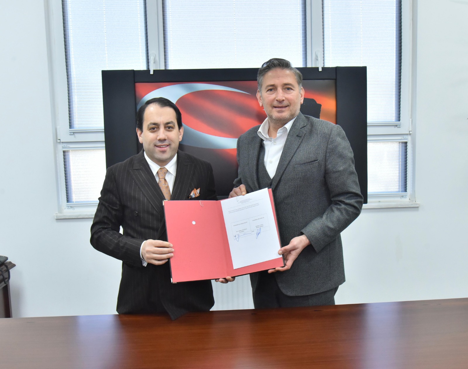 Tekkeköy Belediye Başkanı Mustafa Candal'dan 'mama üretme tesisi'