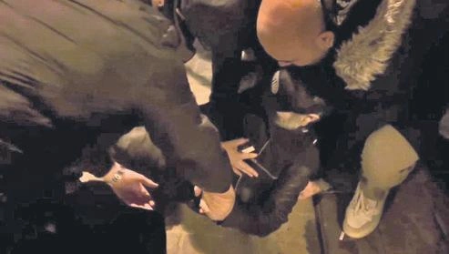 Nejat İşler yere yığıldı! Çevredekiler yetişti