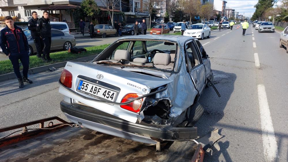 Samsun'da feci kaza! 2 kişi yaralandı