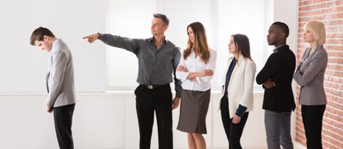 İş yerinde mobbing sayılacak hareketler nelerdir? Mobbing nedir? Mobbing nasıl anlaşılır?