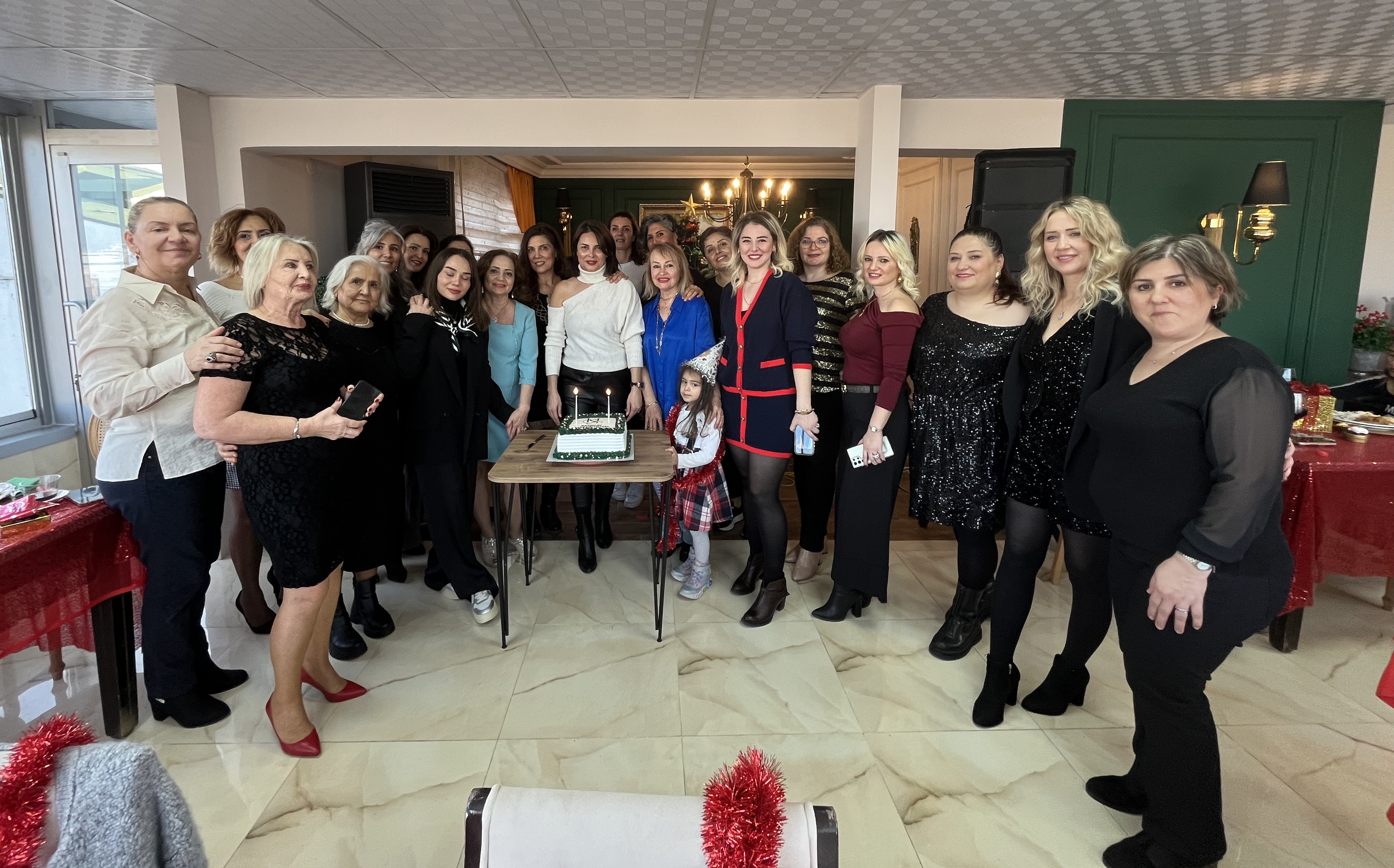 Samsun'da kadınlara özel yılbaşı partisi