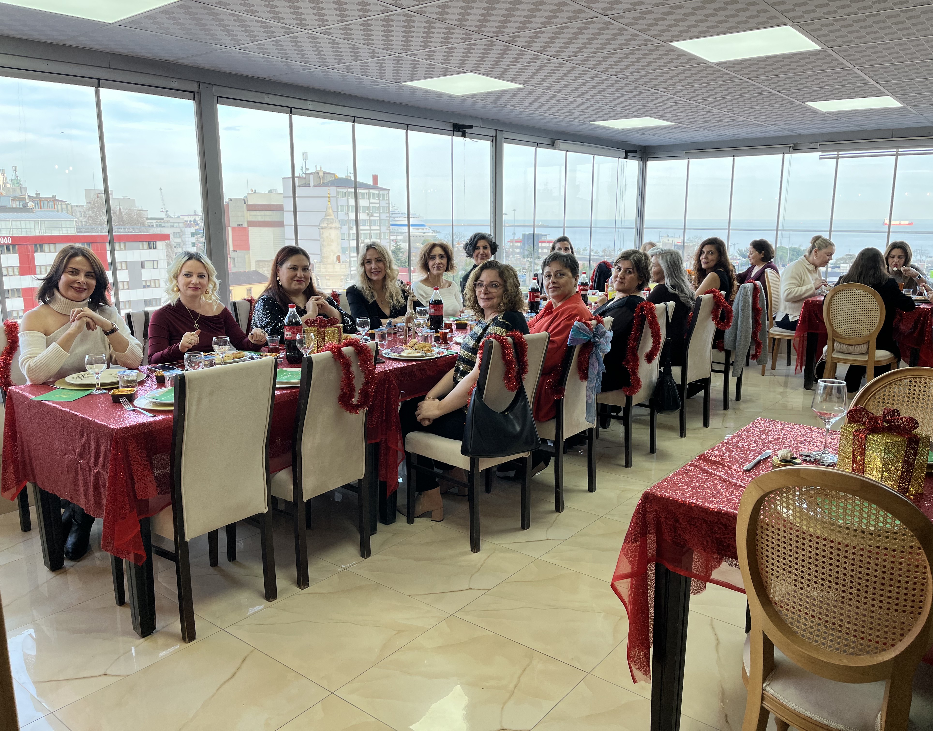 Samsun'da kadınlara özel yılbaşı partisi