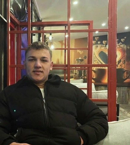 Alkol muhabbeti kanlı bitti! Boğazından bıçaklanarak öldü