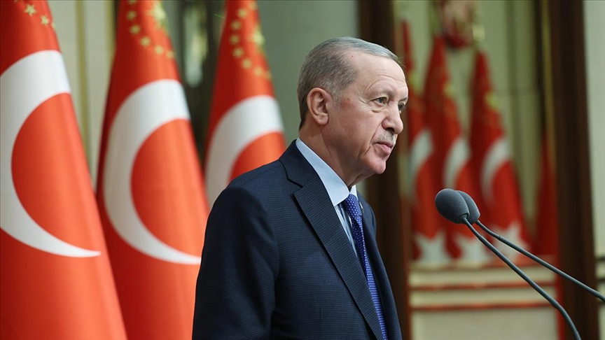 Cumhurbaşkanı Erdoğan'dan gençlere müjde! 60 bin üniversiteliye kamuda yarı zamanlı iş