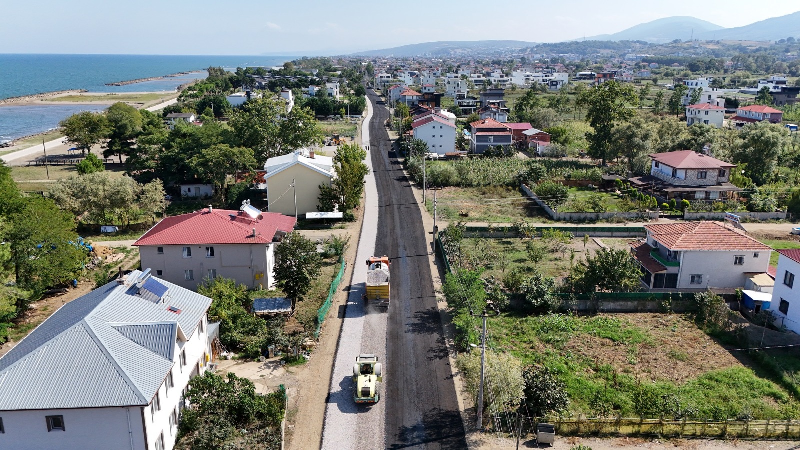 Samsun Büyükşehir Belediyesinden dev yol yatırımı: 17 ilçede 568 bin metre yol