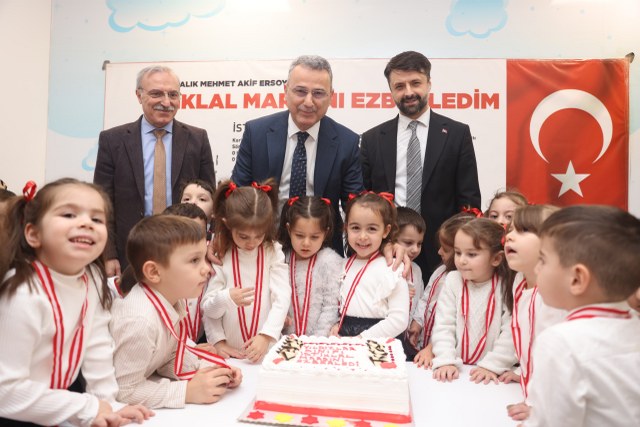 Samsun İlkadım Belediyesi kreşinde minikler İstiklal Marşı ile coşturdu