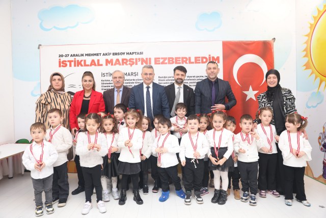 Samsun İlkadım Belediyesi kreşinde minikler İstiklal Marşı ile coşturdu