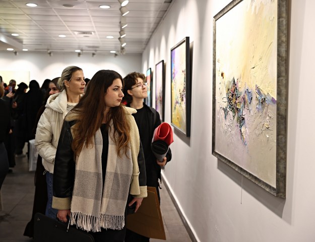 Samsun'da Hasret Yavuz'un kişisel resim sergisi sanatseverlerle buluştu