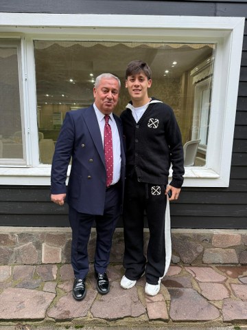 Real Madrid'de forma giyen  Arda Güler, evine döndü