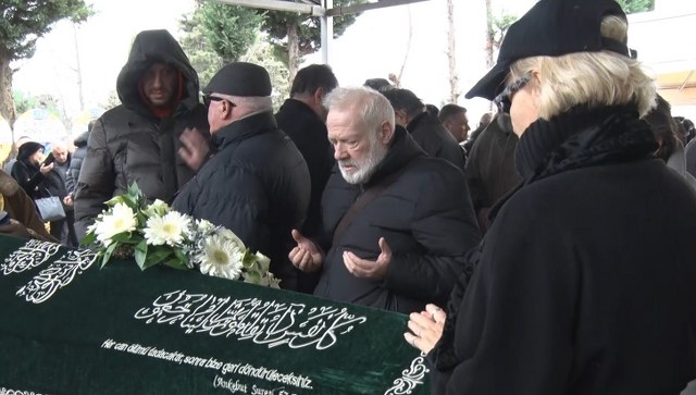 Oyuncu Billur Kalkavan'ın kardeşi Rıza Kalkavan sahte alkol kurbanı mı oldu?