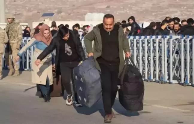 Geri dönen Suriyeli sayısı belli oldu! Türkiye’de kaç Suriyeli kaldı?