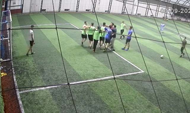 Halı saha maçında savcılara hakaret ettiği iddia edilen uzman çavuşa 5 ay hapis cezası