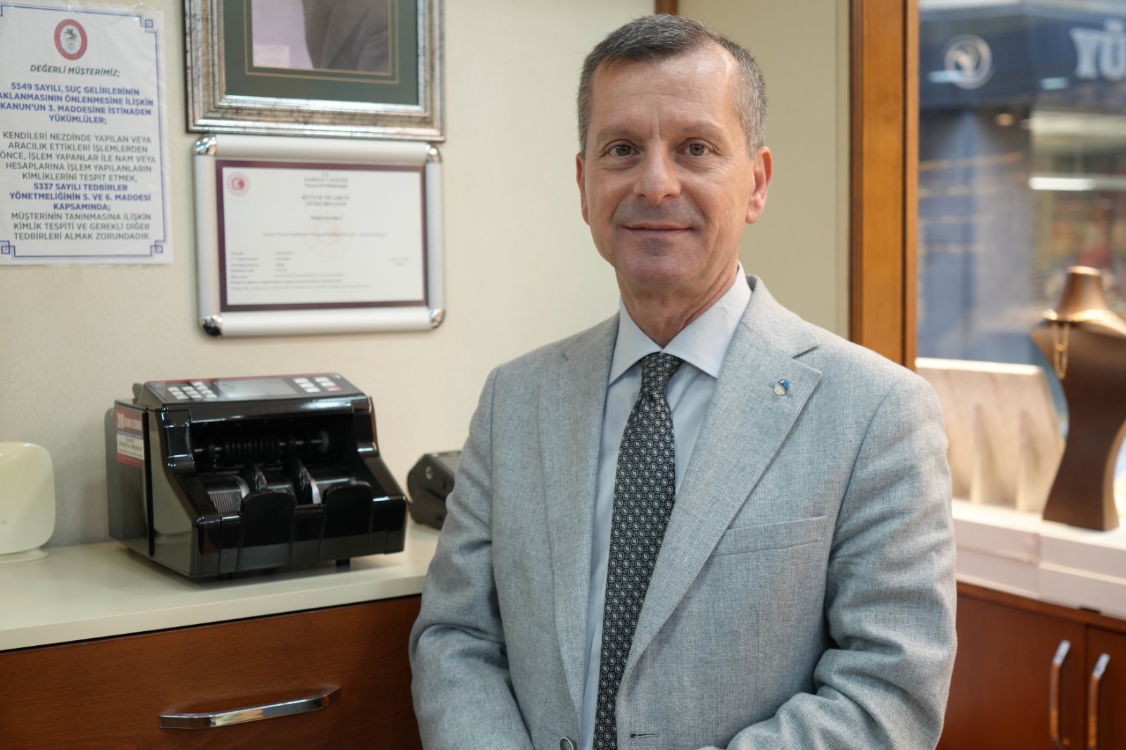 Samsun Kuyumcular Odası Başkanı açıkladı: Altın, 2024'ün yıldız yatırım aracı oldu!