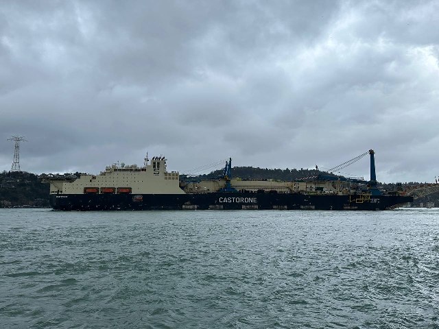 Karadeniz'deki doğal gaz borularını döşeyecek gemi yola çıktı