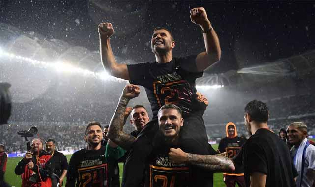 Galatasaray teknik direktörü Okan Buruk rekora doymadı