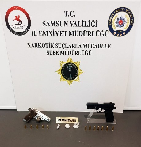 Samsun'da Narkotik Şube ekiplerinden 3 ayrı operason