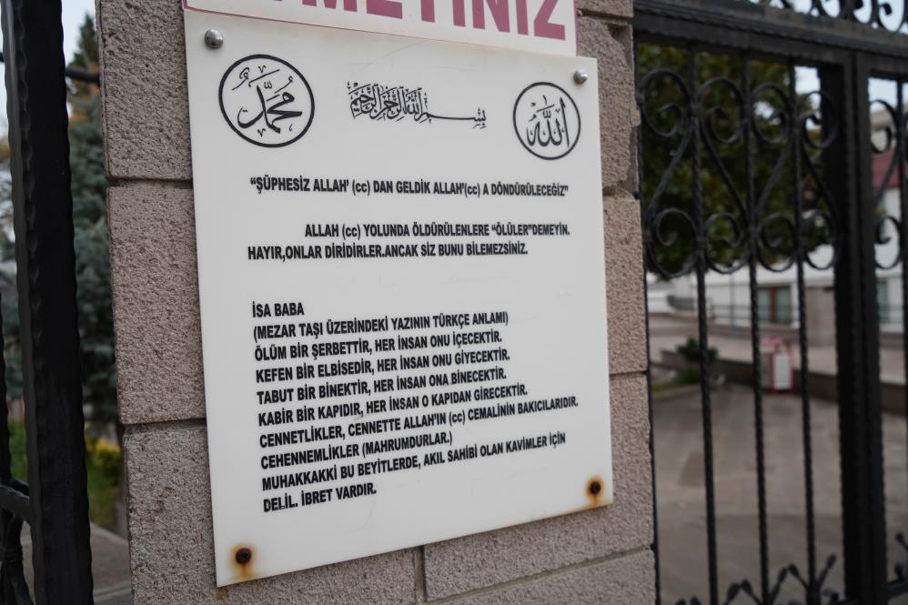 Samsun'da İsa Baba'nın mezar taşındaki ibretlik yazı