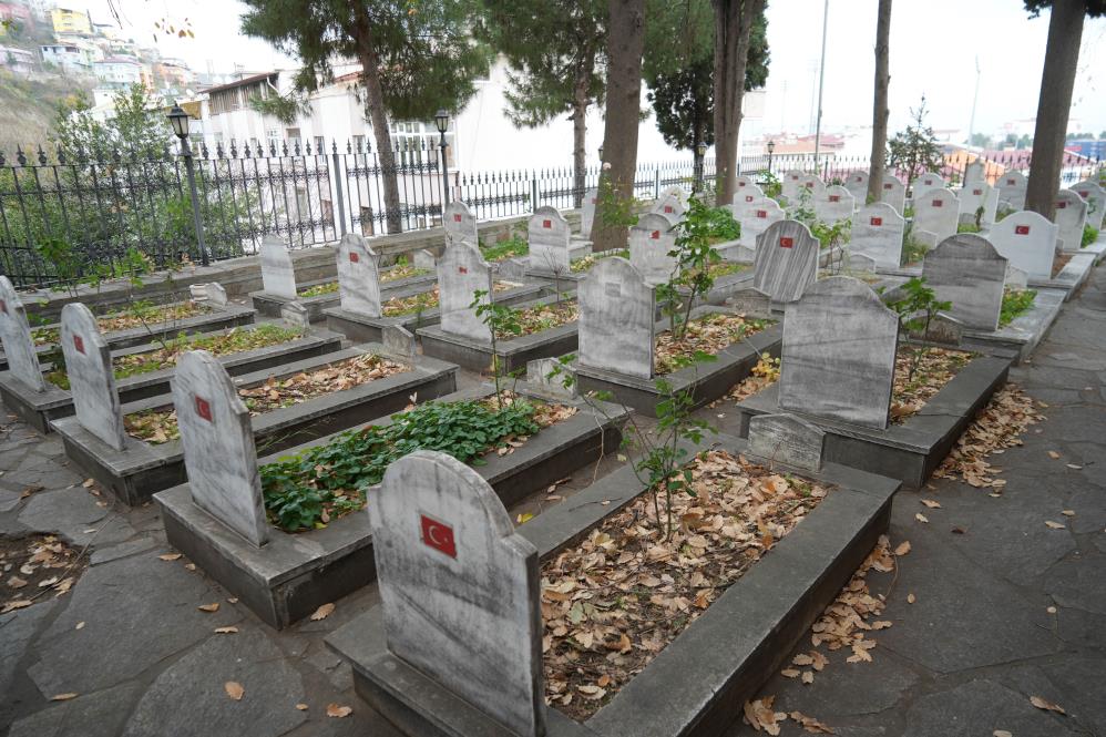 Samsun'da İsa Baba'nın mezar taşındaki ibretlik yazı