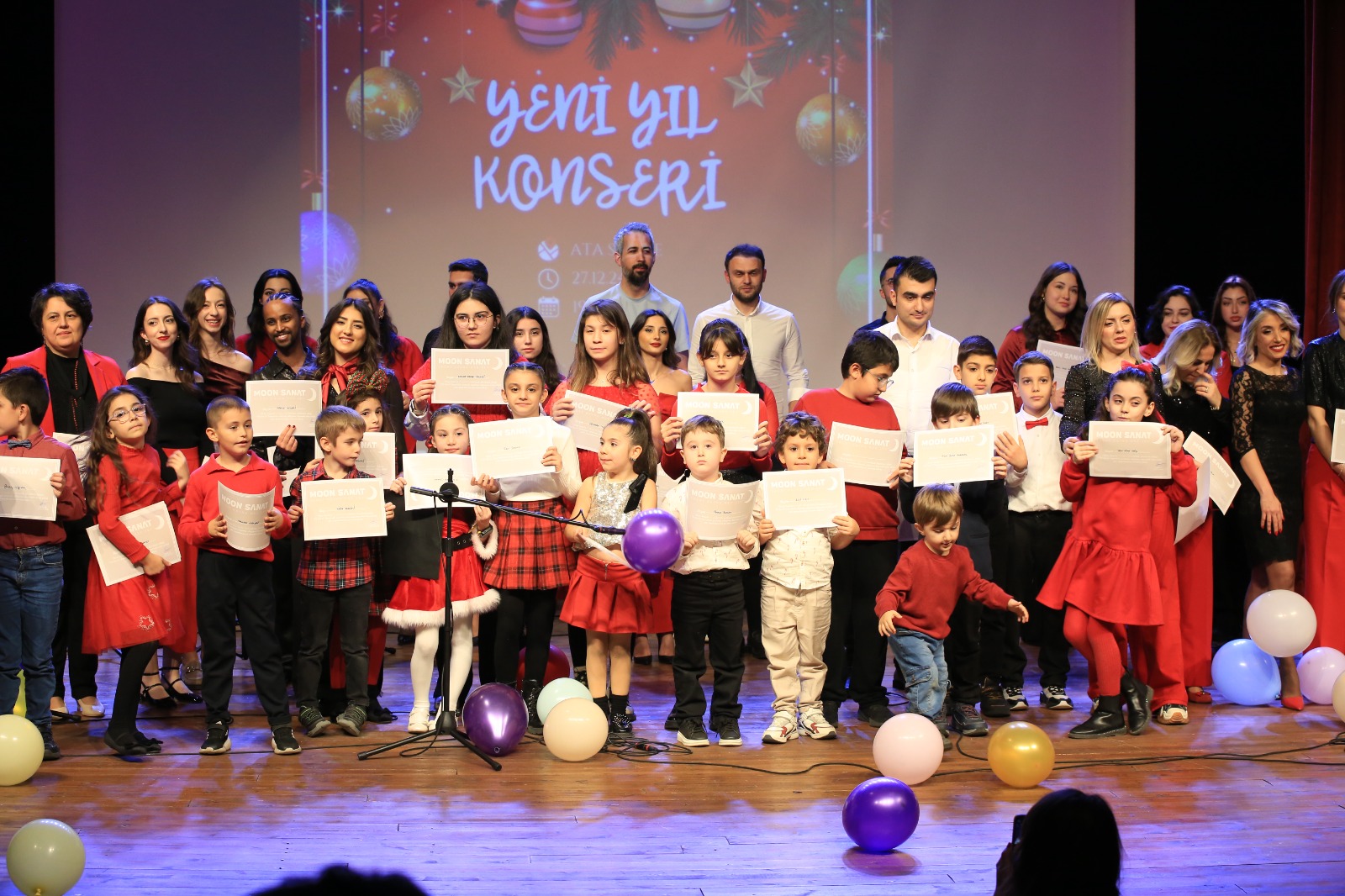 Moon Sanat Akademisi’nden muhteşem yıl sonu konseri