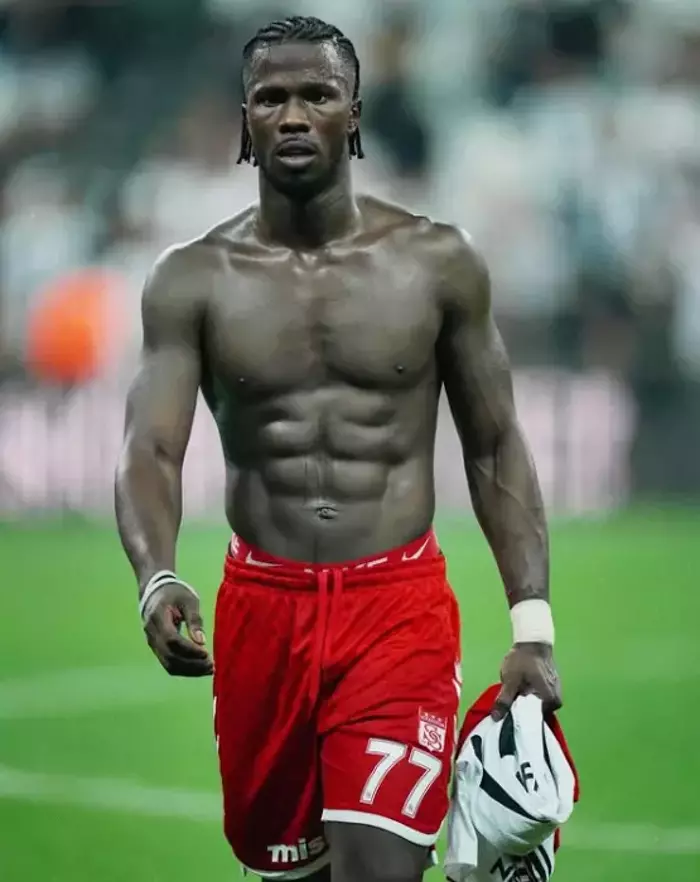 Wanda Nara İcardi’yi aldattığını itiraf etti! ‘’Benim banyomda ne yaptınız Wanda?’’