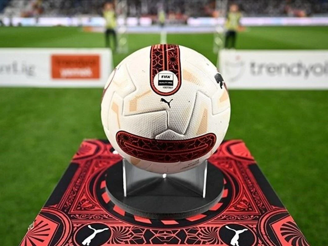 Samsunspor-Trabzonspor maçı ne zaman,saat kaçta? Hangi kanalda olacak? Şifresiz mi yayınlanacak?