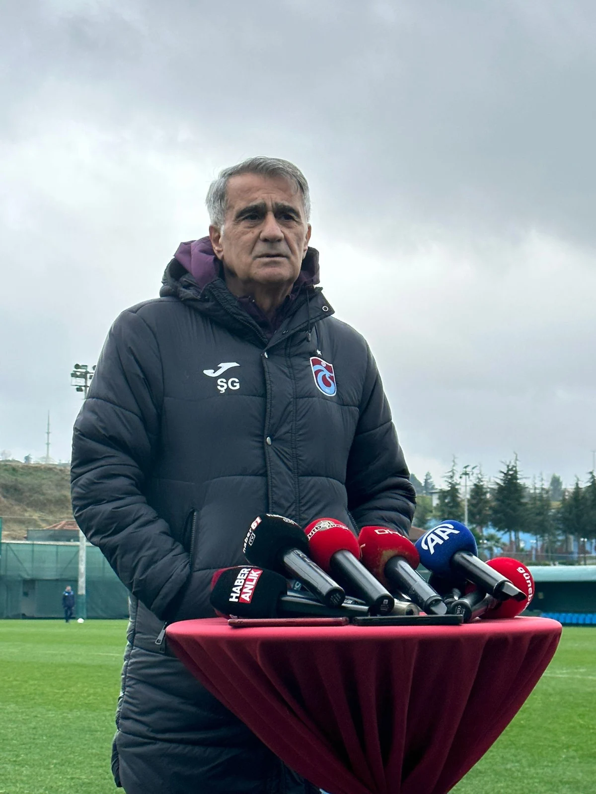 Şenol Güneş’ten Savic ve transfer açıklaması!