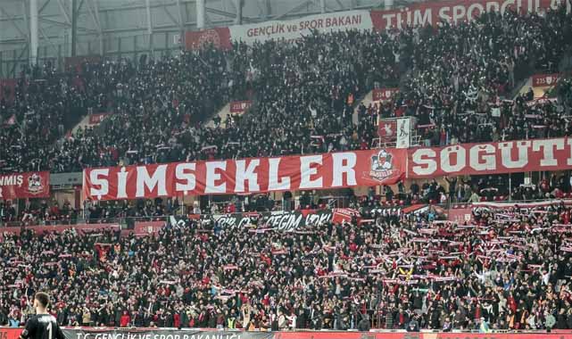 Süper Lig'de ilk devre seyirci ortalamaları belli oldu! Samsunspor kaçıncı sırada?