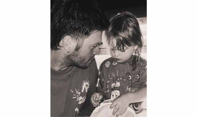 Kıvanç Tatlıtuğ ve oğlu Kurt Efe'den yeni poz