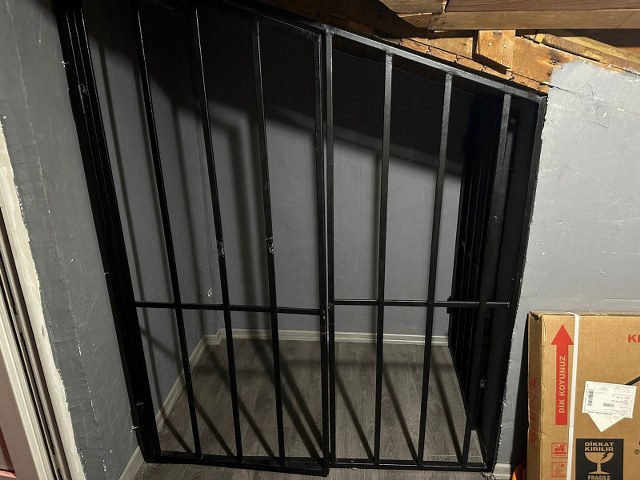 İstanbul'da sapkın parti operasyonu! Kırbaç, tasma, bağlama halatı çıktı