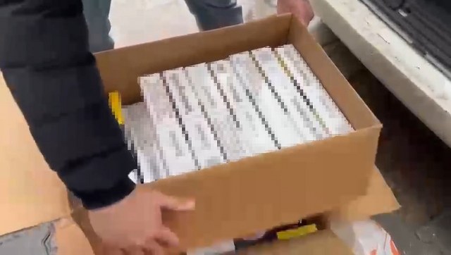 Samsun’un İlkadım'da araçta kaçak sigara ve içki bulundu