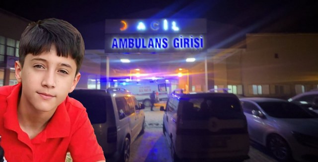 Dağdan kopan kaya parçası minibüsün üstüne düştü! 12 yaşındaki çocuk öldü