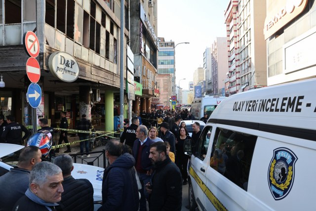 Yer Adana! 38 yaşındaki Hakan Aksoy başından tabanca ile vurularak öldürüldü