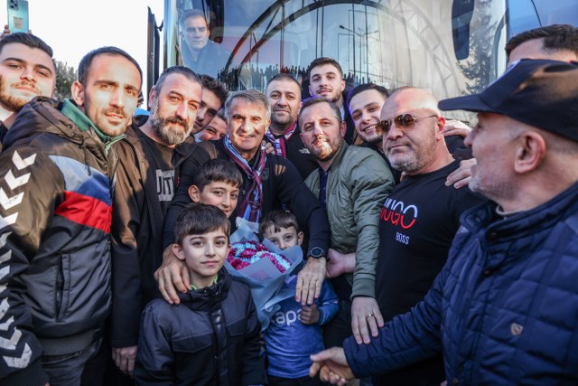 Trabzonspor Samsunspor maçı için yola çıktı