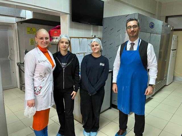 Samsun Ladik İlçe Milli Eğitim Müdürü Erdal Aksoy'dan sağlıklı kek