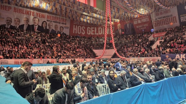 AK Parti Samsun İl Kongresi'nde Uğur Işılak rüzgarı esti