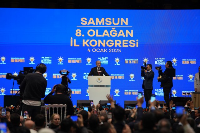 Cumhurbaşkanı Erdoğan'dan Samsun-Ankara hızlı tren açıklaması