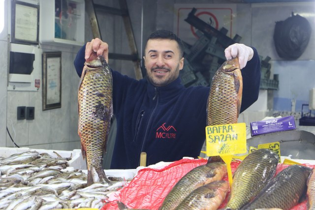 Samsun'da balık tezgahlarında çeşit arttı