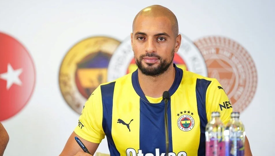 Sofyan Amrabat'tan Fenerbahçe'ye üzücü haber!