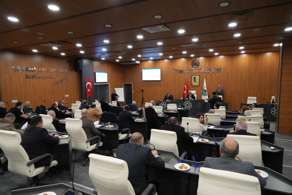 İhsan Kurnaz: Kimsenin ekmeği ile oynamadık