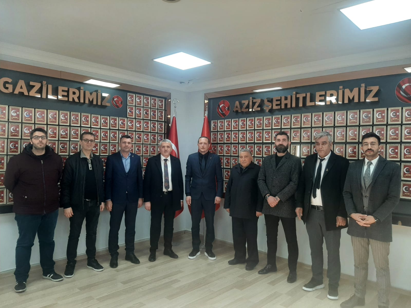 Zafer Partisi’nden şehit yakınlarına ziyaret