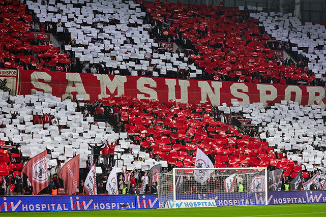 Samsunspor - Trabzonspor maçı Süper Lig'in en fazla seyircinin izlediği üçüncü karşılaşma oldu