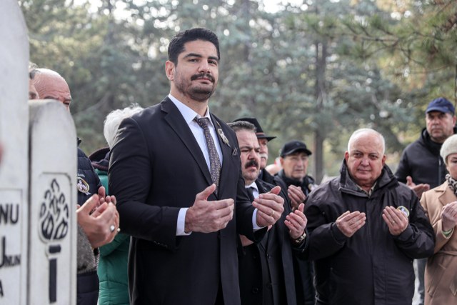 Samsunlu efsane güreşçi Yaşar Doğu mezarının başında anıldı