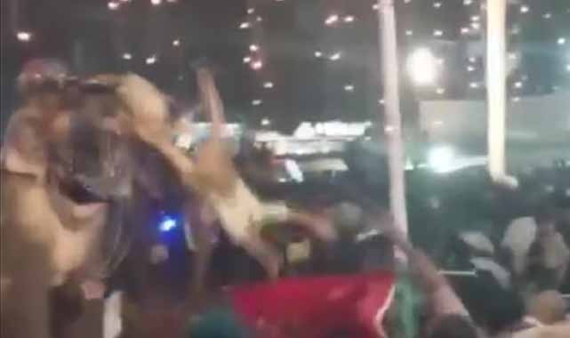 Hindistan’da festivalde fil saldırısı! 17 kişi yaralandı