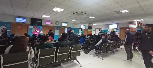 Samsun Kadın Doğum Ve Çocuk Hastalıkları Hastanesi'nin acili hasta çocuklarla dolu